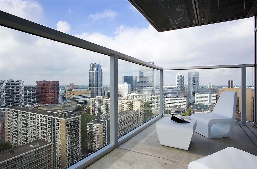 Urban Residences Rotterdam 4*,